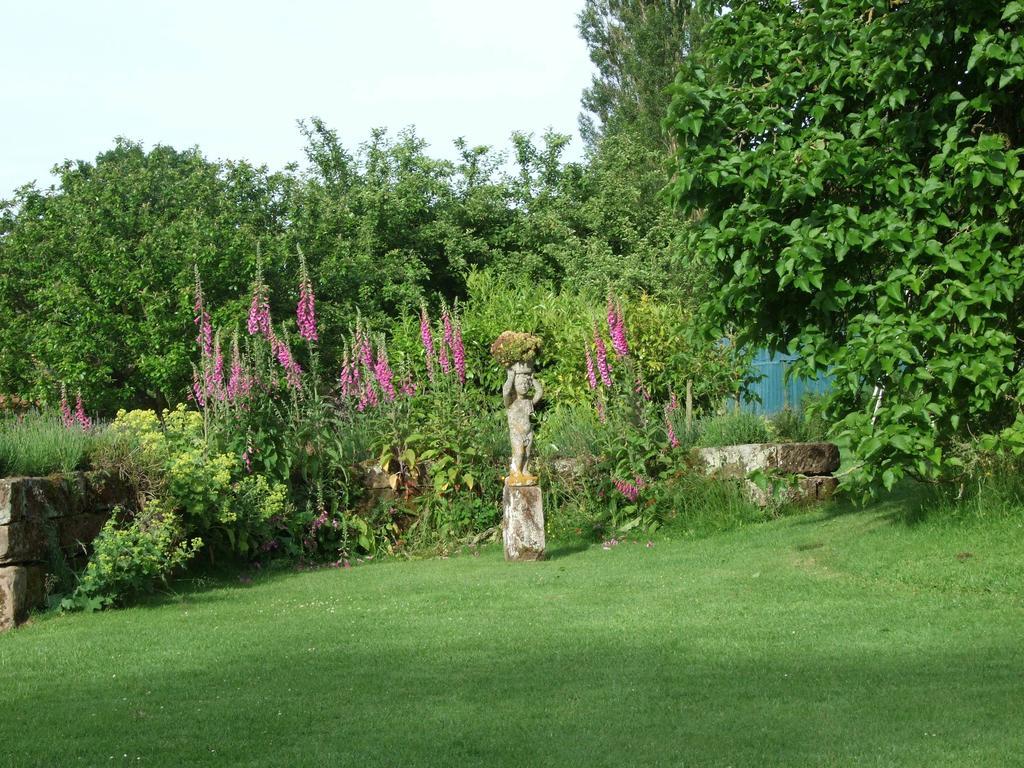 Woodlands Bed & Breakfast Barnt Green Exterior foto